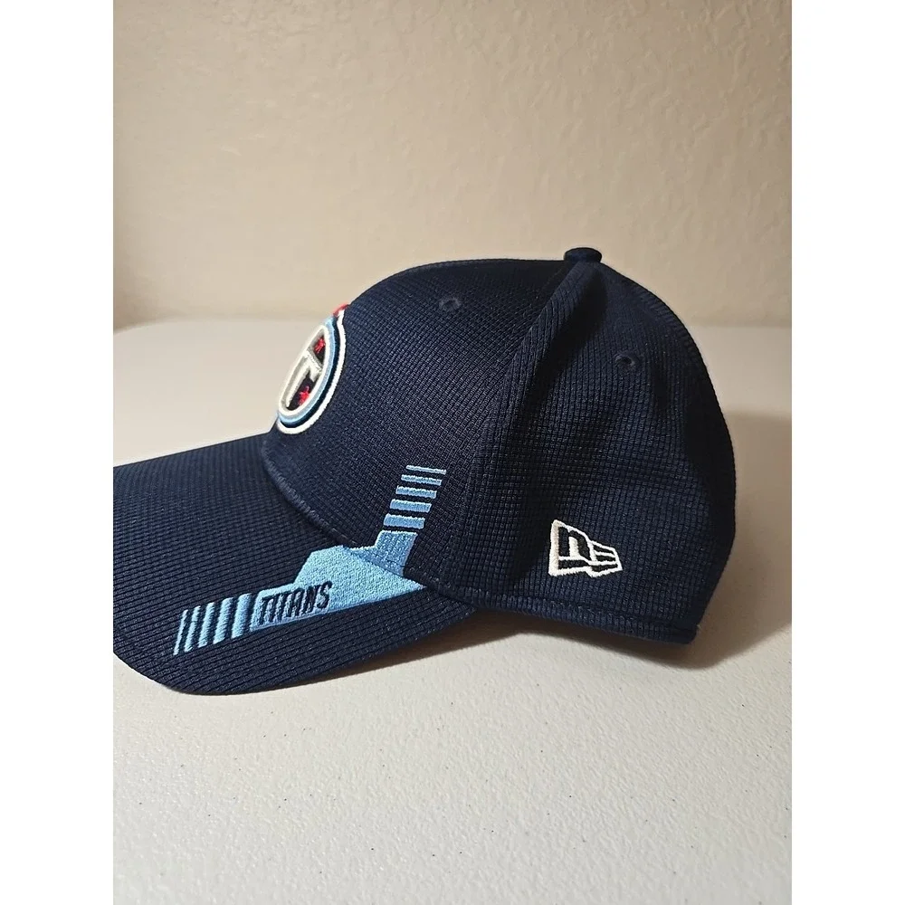 Tennessee Titans Hat Medium-Large New‎ Era NFL